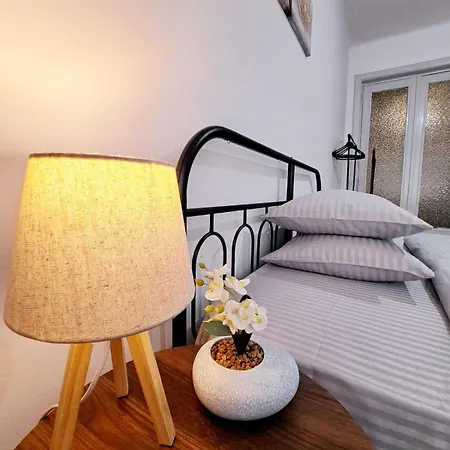 Apartment Elegant Flat 2br Bucharest