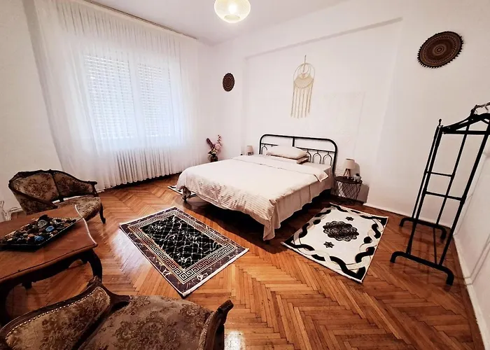 Elegant Flat 2br דירה בוקרשט