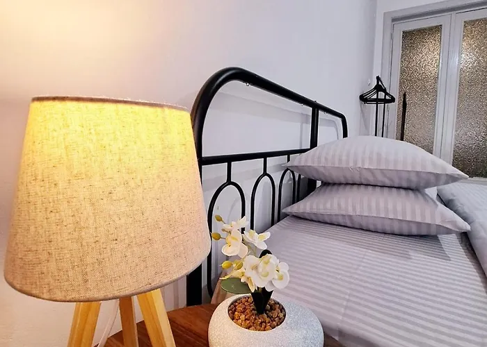 Lägenhet Elegant Flat 2br Bukarest