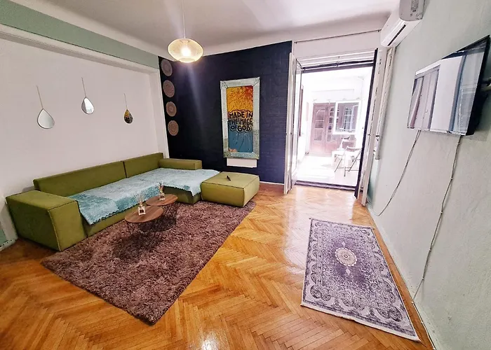 Elegant Flat 2br בוקרשט