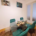 Elegant Flat 2br ブカレスト